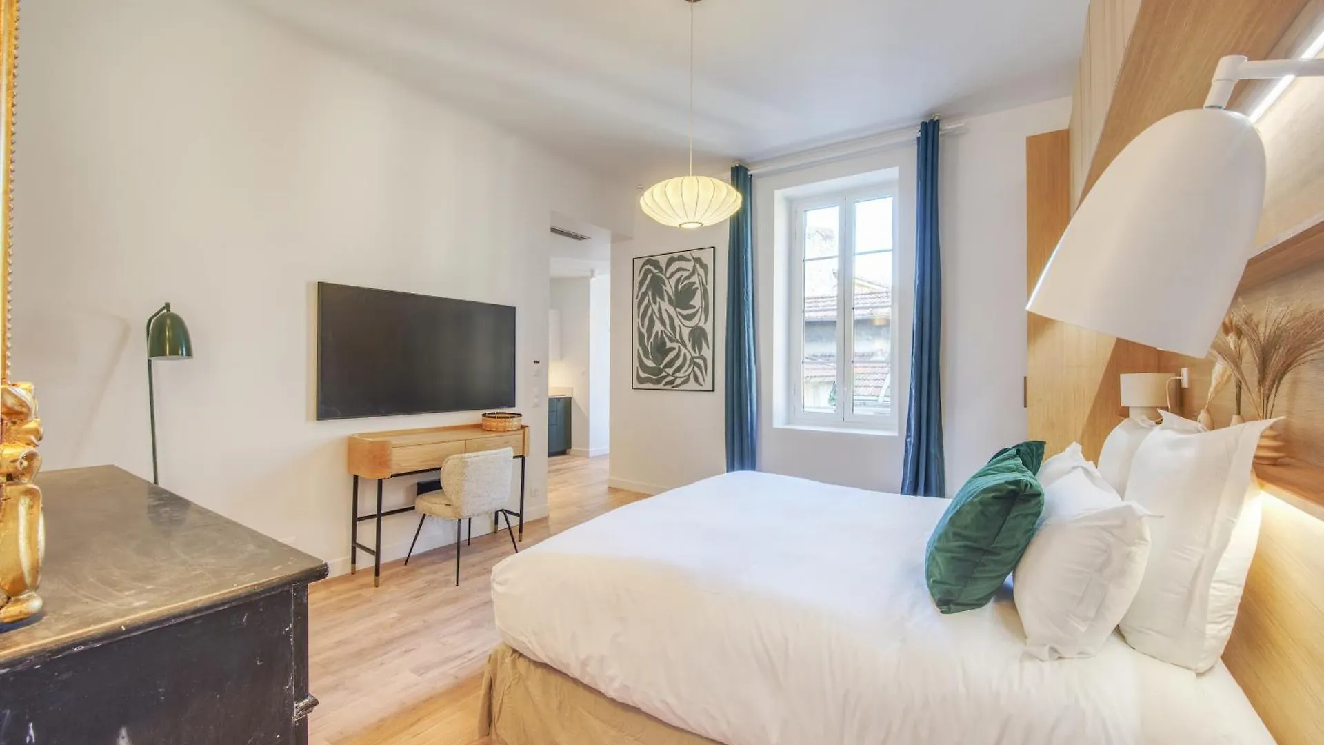 Apartment Villa Victor Hugo By Odomo Avignon France
