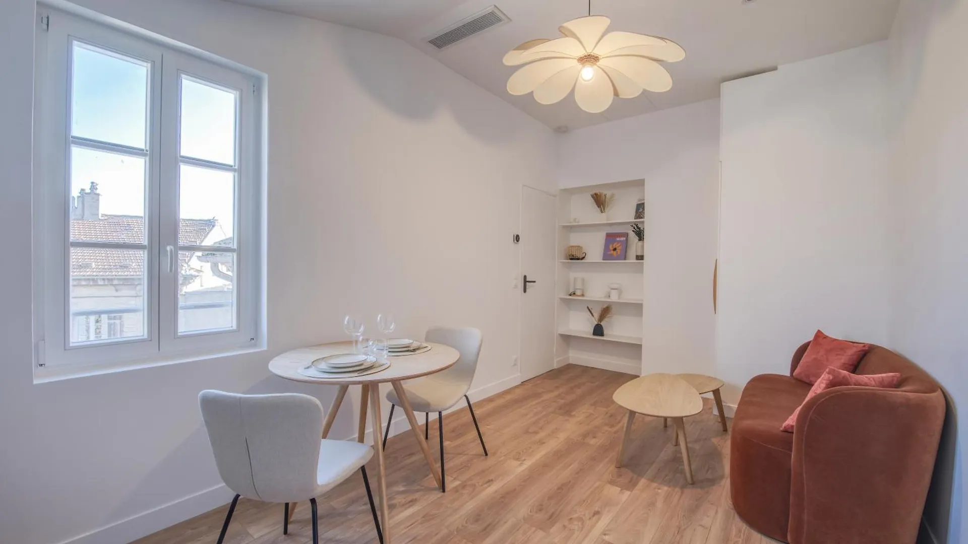 Apartment Villa Victor Hugo By Odomo Avignon France