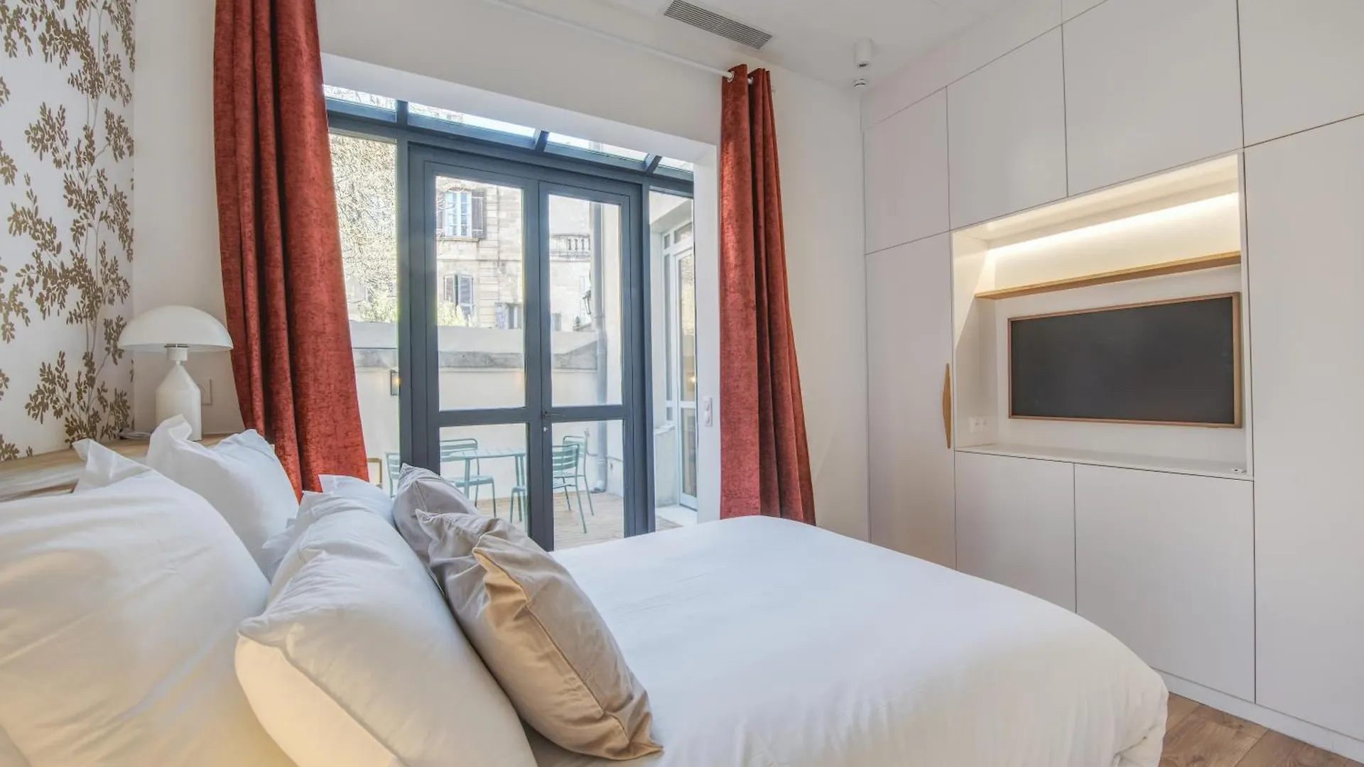 Apartment Villa Victor Hugo By Odomo Avignon France